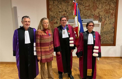 Deux membres du personnels distingués